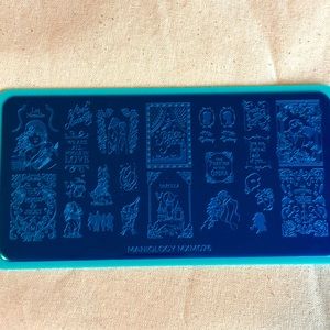 Maniology exclusive stamping plate MXM076